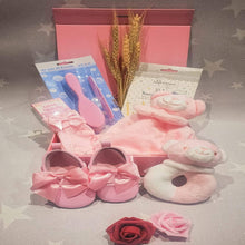 Load image into Gallery viewer, baby girl hamper
