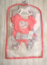 Load image into Gallery viewer, Baby Girls 5 Piece Floral Gift Set

