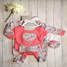 Load image into Gallery viewer, Baby Girls 5 Piece Floral Gift Set
